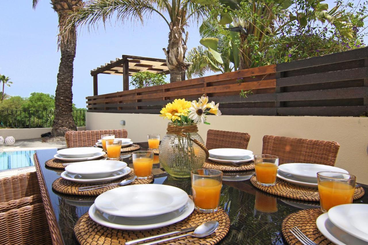Oceania - Beachfront Villa Paralímni